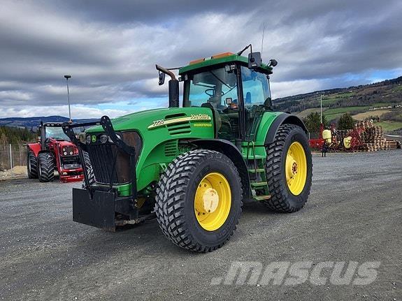 John Deere 7720 Трактори