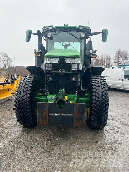 John Deere 7R330 Трактори