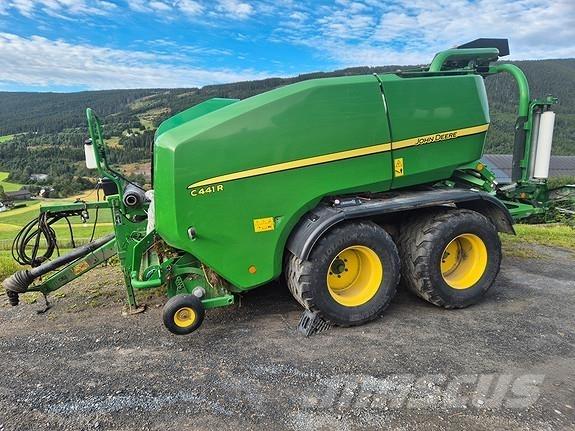 John Deere C441R Сламопреси за кръгли бали
