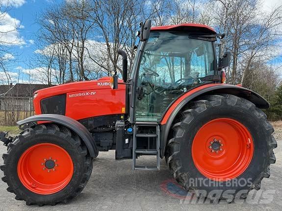 Kubota M135GX-IV Трактори