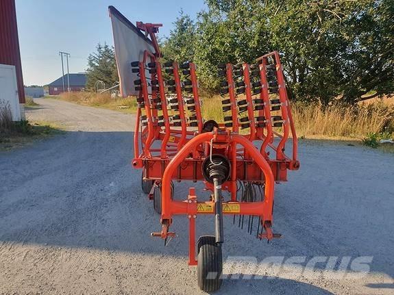 Kuhn GA 4121 GM Уиндроуърс/Косачки за сено и др.
