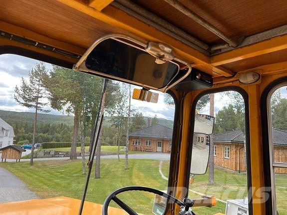 Moxy D16 B Дъмпери/моторни превозни средства