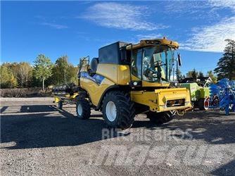 New Holland CX5080 Комбайни