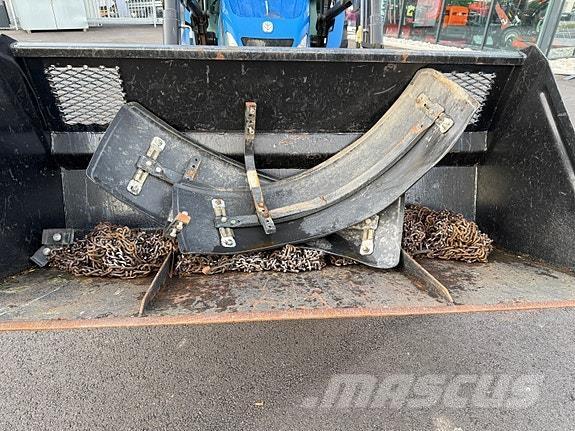 New Holland T4.75 Трактори