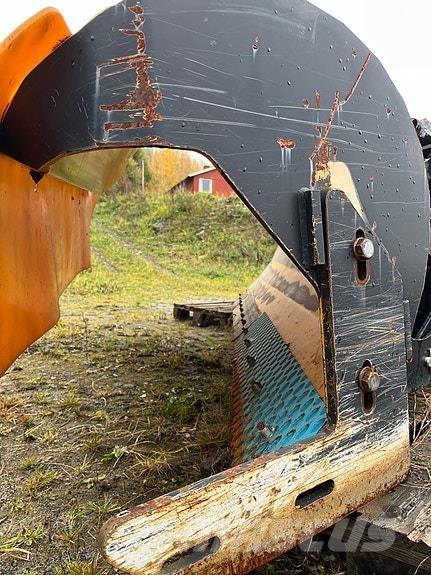  Øveraasen DEH285 Снегочистачки