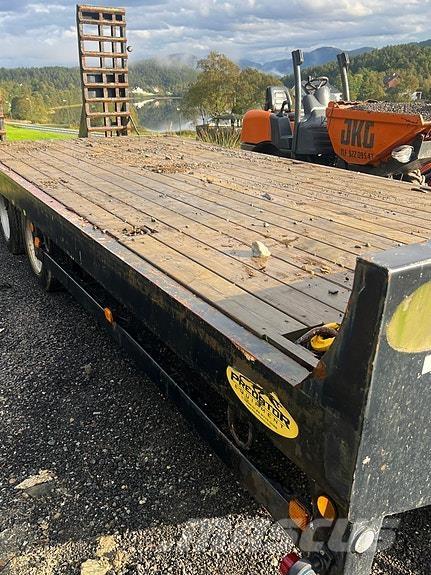  Predator boost 2 Ремаркета за бали