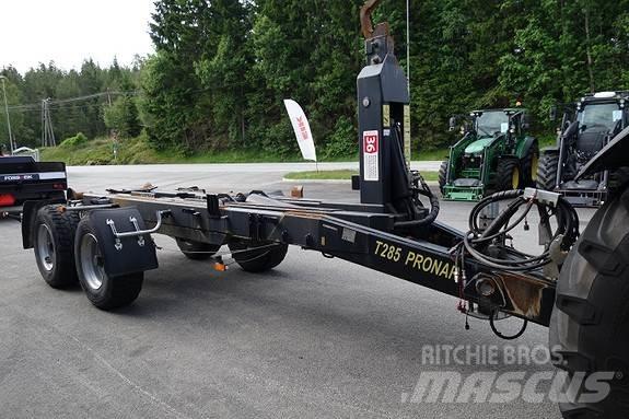 Pronar T285 Ремаркета за бали