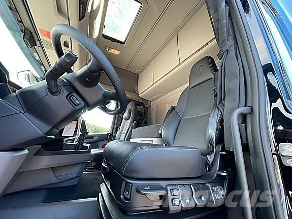 Scania R460A4X2LB Влекачи