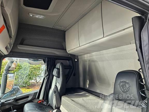 Scania R560 A6x2NB Влекачи