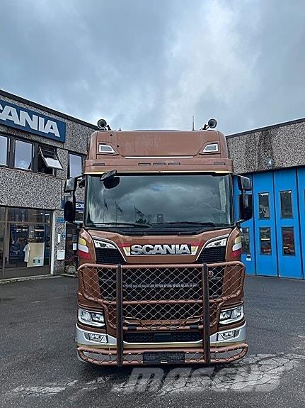 Scania R660A6X4NB Влекачи