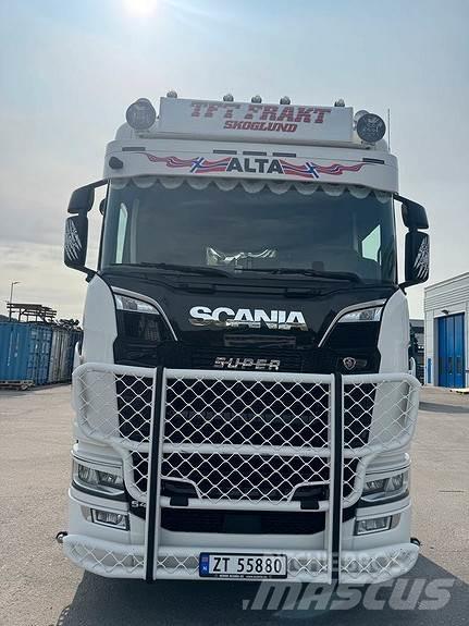 Scania S540 6X2 Влекачи
