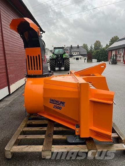 Snowline V-2500 Снегохвъргачки
