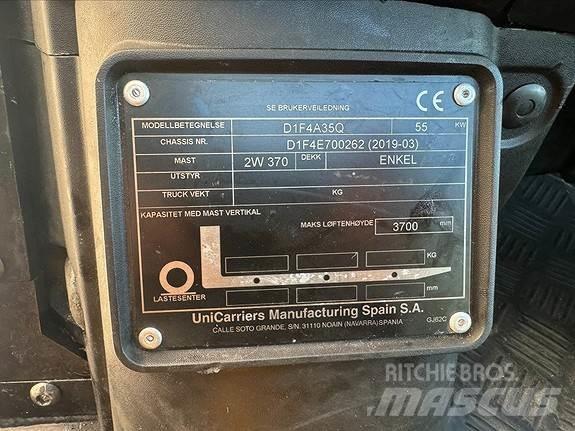TCM FD35 63183 Дизелови камиони