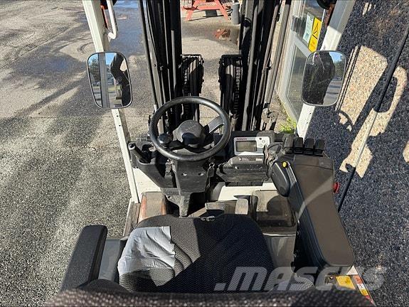 TCM FTB15 32112 Дизелови камиони