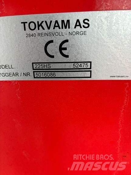 Tokvam 225HS Снегохвъргачки
