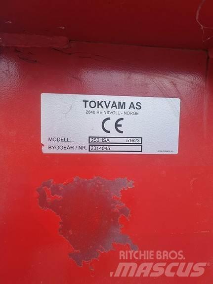 Tokvam 252 HSA Снегохвъргачки
