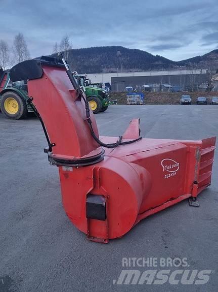 Tokvam 252 HSA Снегохвъргачки
