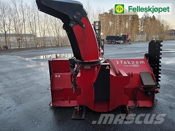 Tokvam 256 Big Снегохвъргачки
