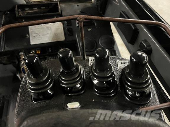 Toyota 62-7FDF30 Дизелови камиони