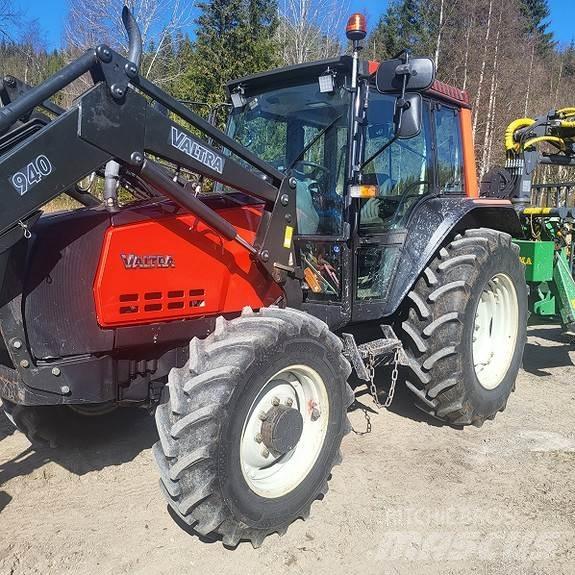 Valtra 6200 Трактори