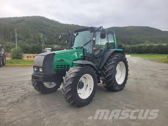 Valtra 6750-4 Трактори