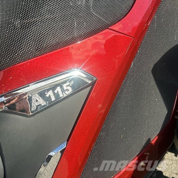 Valtra A115 Трактори