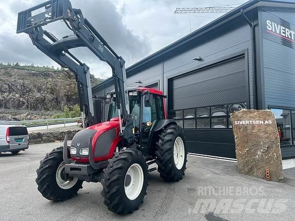 Valtra A93 Трактори