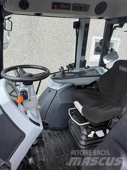 Valtra G 135 A Трактори