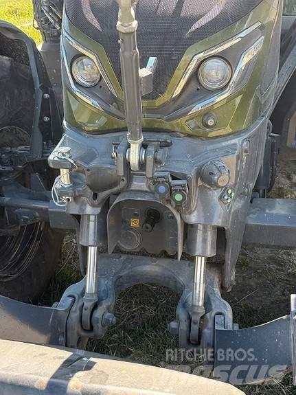Valtra G 135 V Трактори