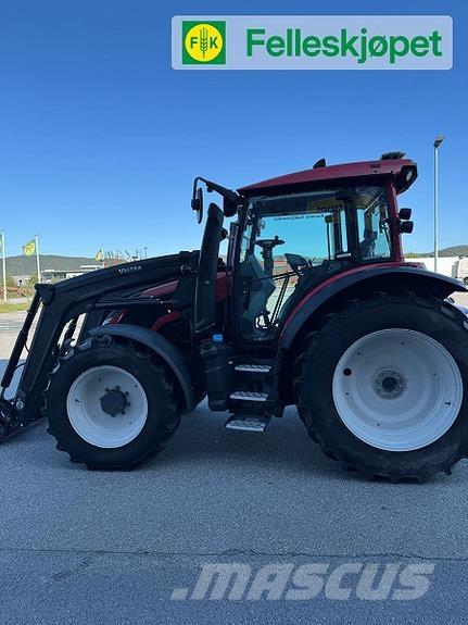 Valtra G125 Трактори