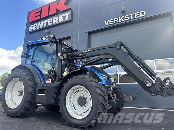 Valtra G135 Activ Трактори