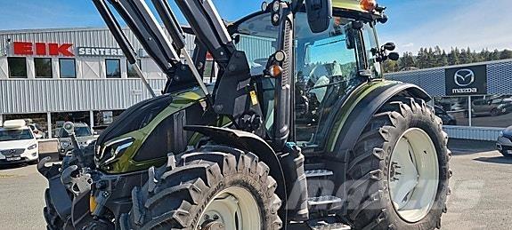 Valtra G135V Трактори