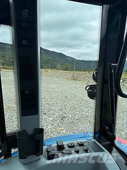 Valtra G135V Трактори