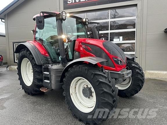 Valtra N 174 VERSU Трактори