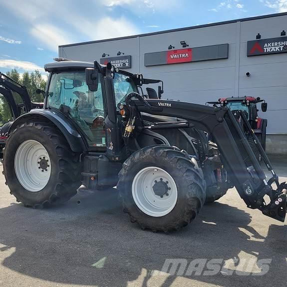 Valtra N104H5 Трактори
