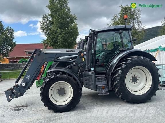 Valtra N134 Active Трактори
