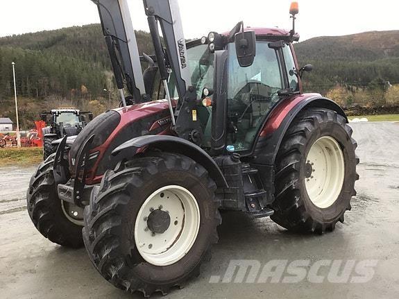 Valtra N154D Трактори