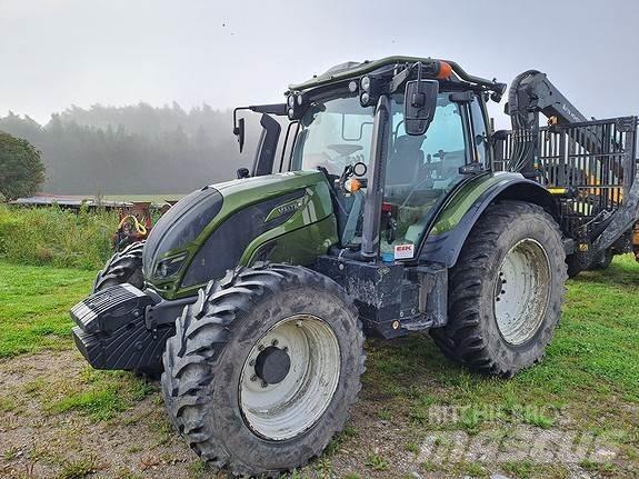 Valtra N154eA Трактори