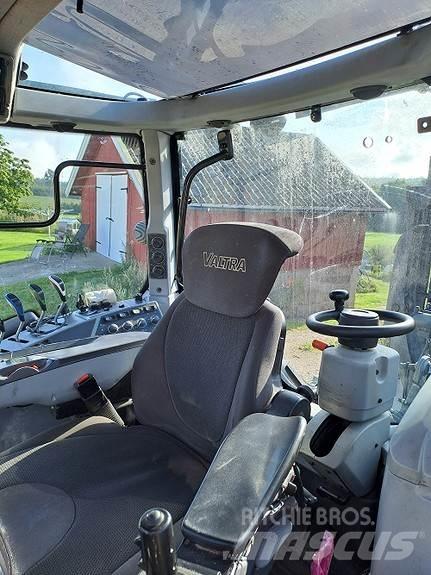 Valtra N154eA Трактори