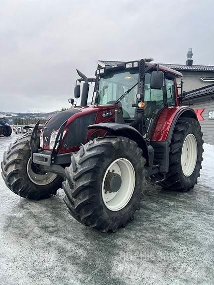 Valtra N163 Трактори