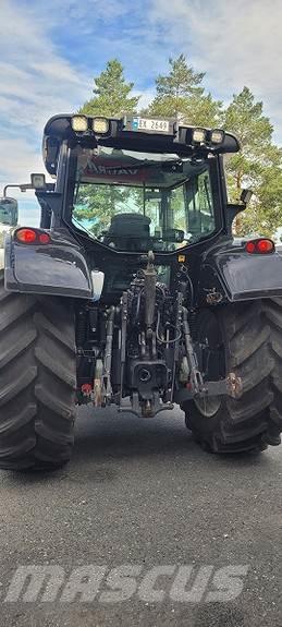 Valtra N163 Трактори
