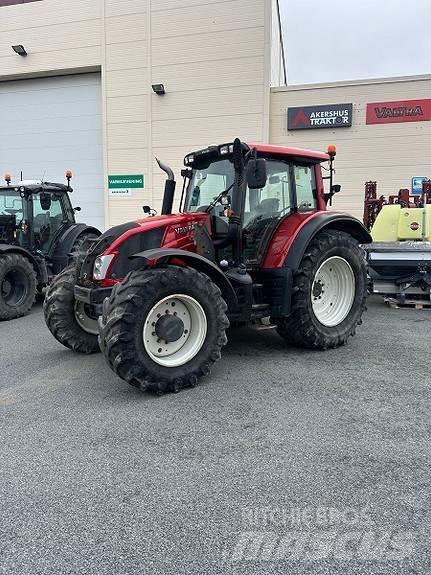 Valtra N163 Direct Трактори
