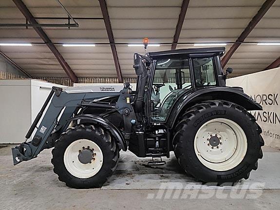 Valtra N163 Direct Трактори