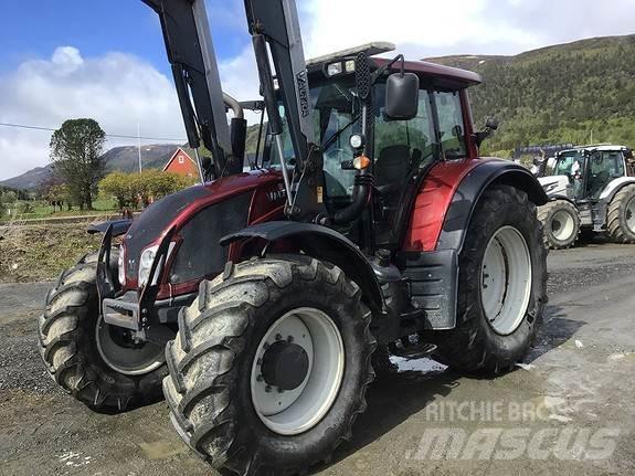Valtra N163Direct Трактори