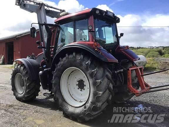 Valtra N163Direct Трактори