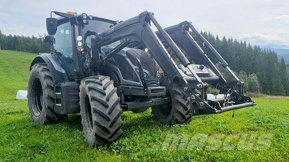 Valtra N174 Трактори
