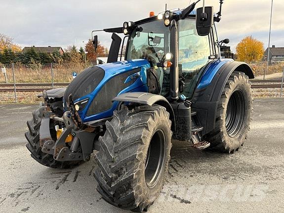 Valtra N174 Direct Трактори