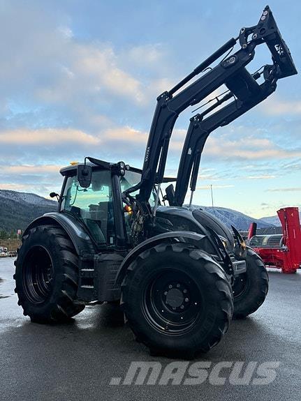 Valtra N174 Direct Трактори