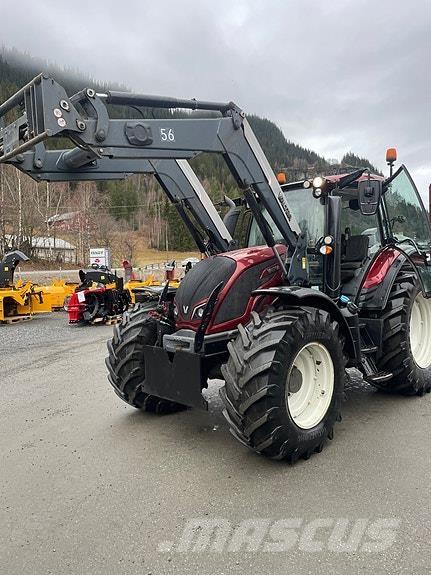 Valtra N174 Versu Трактори
