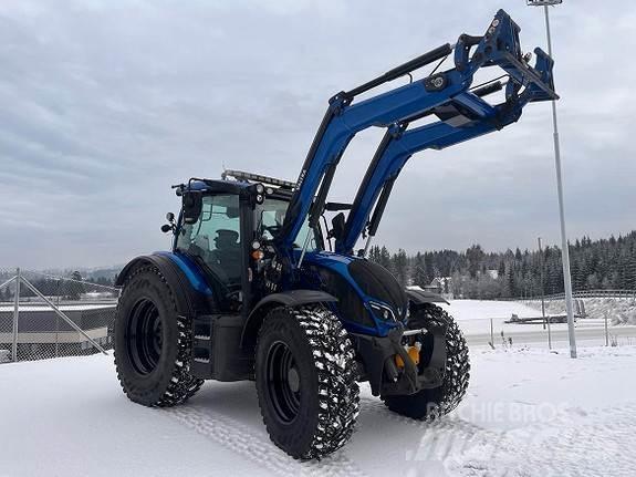 Valtra N174D Трактори